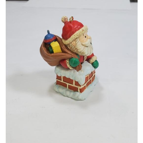 Vintage Christmas Ornament "Santa in a Chimney" Trim A Tree Charm 1992 - Picture 7 of 8